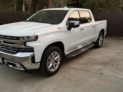 Used 2020 Chevrolet Silverado 1500 LTZ image 1