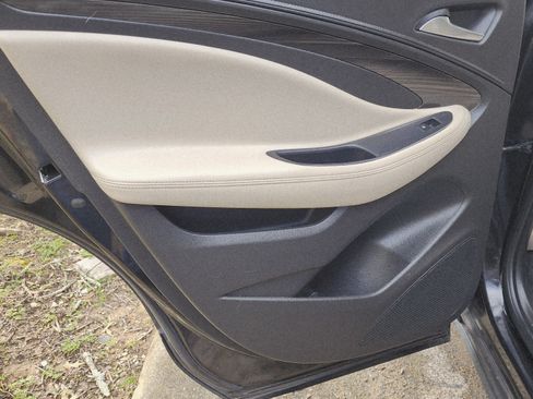 Used 2020 Buick Envision Preferred image 19