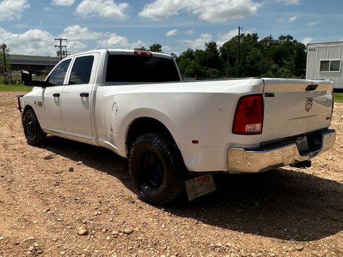 Used 2012 RAM 3500 ST w/ Chrome Appearance Group image 5