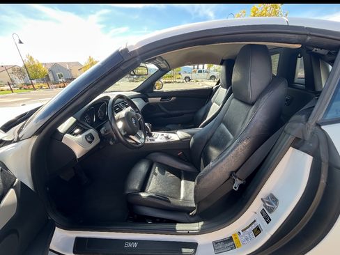 Used 2015 BMW Z4 sDrive28i image 17
