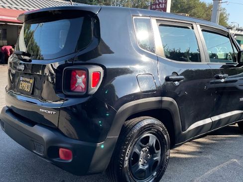 Used 2016 Jeep Renegade Sport w/ Power & Air Group image 14