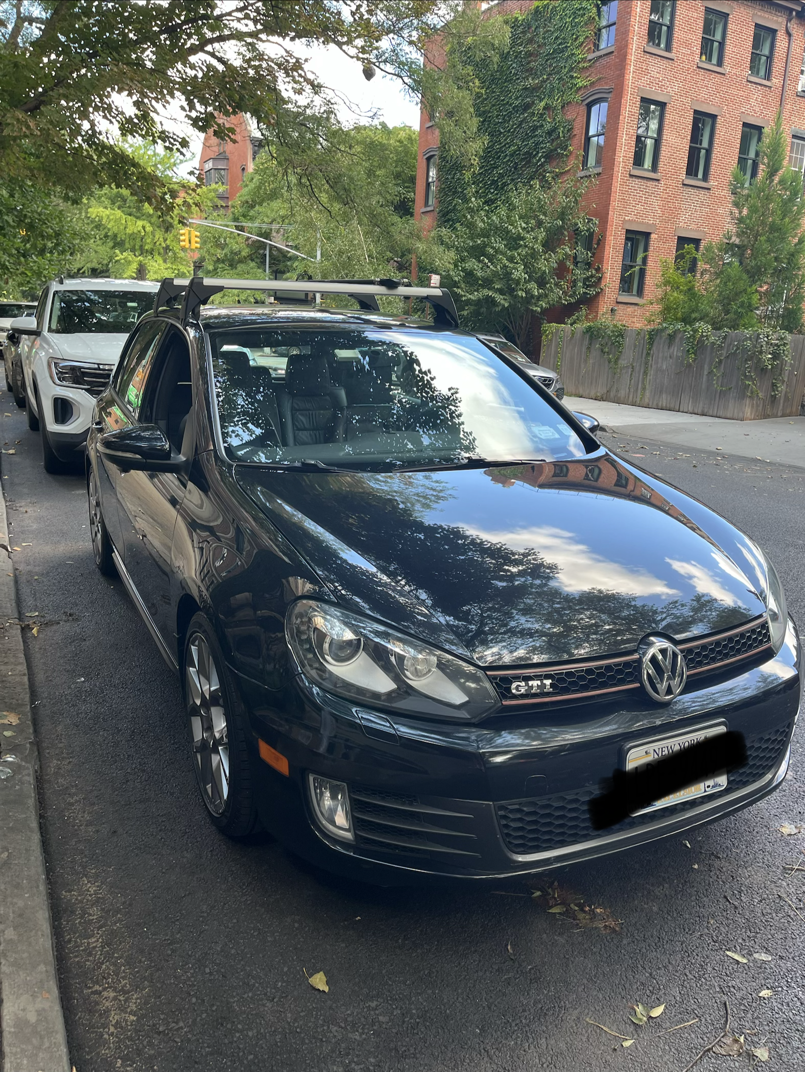 Used 2013 Volkswagen GTI Driver's Edition FWD image 4