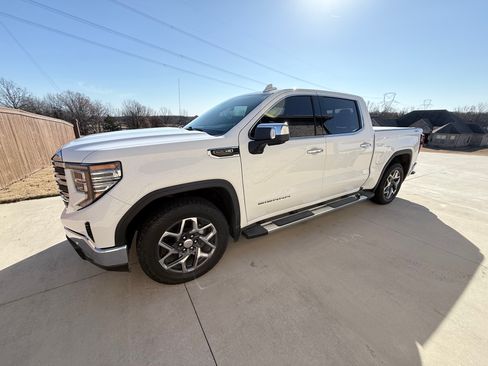 Used 2023 GMC Sierra 1500 SLT w/ SLT Premium Plus Package image 2