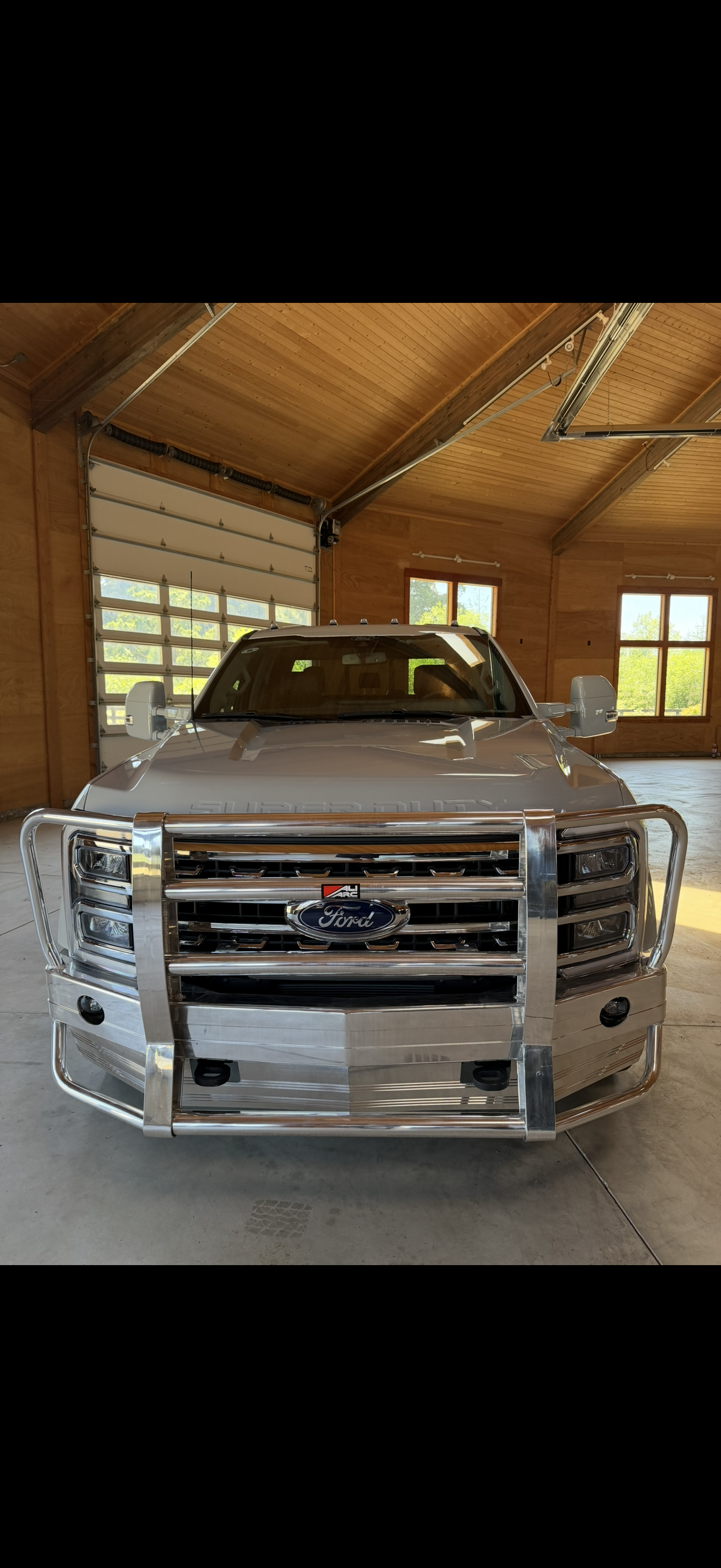 Used 2025 Ford F550 4x4 Crew Cab Super Duty image 4