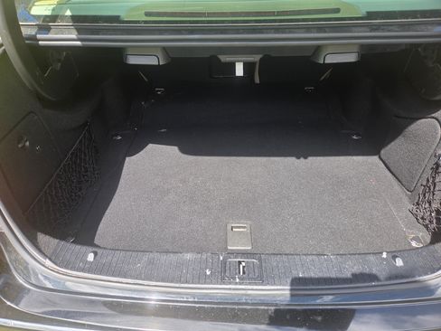 Used 2013 Mercedes-Benz E 350 BlueTEC Sedan image 14