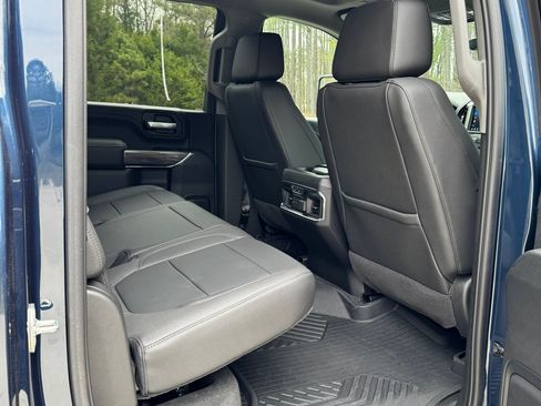 Used 2021 Chevrolet Silverado 2500 LTZ w/ LTZ Premium Package image 19