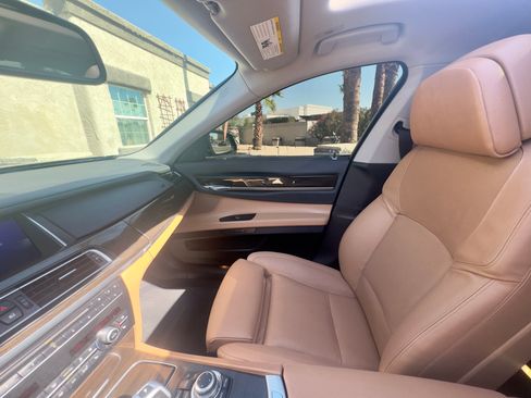 Used 2013 BMW 740Li RWD image 17