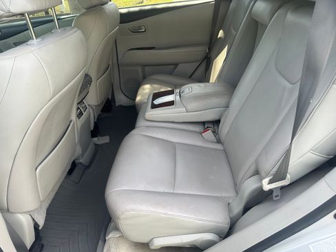 Used 2010 Lexus RX 350 2WD image 5