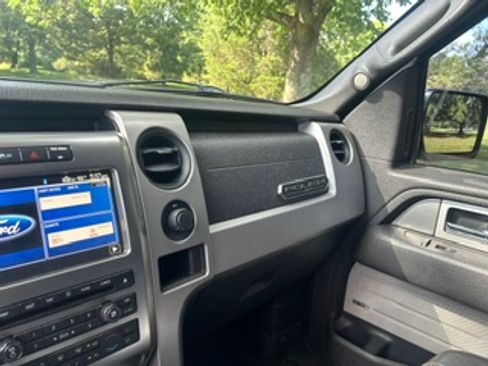 Used 2012 Ford F150 Raptor w/ Raptor Luxury Pkg AWD/4WD image 22