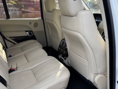 Used 2015 Land Rover Range Rover Supercharged image 19