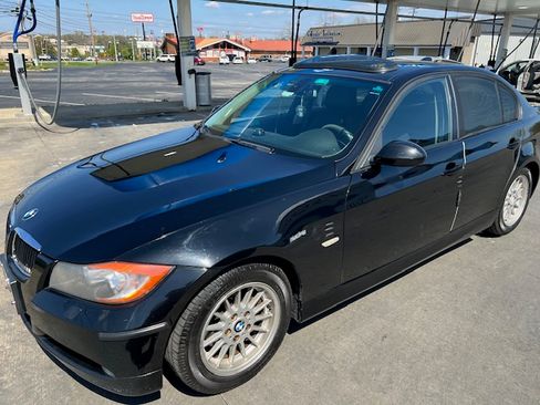 Used 2006 BMW 325xi Sedan image 4