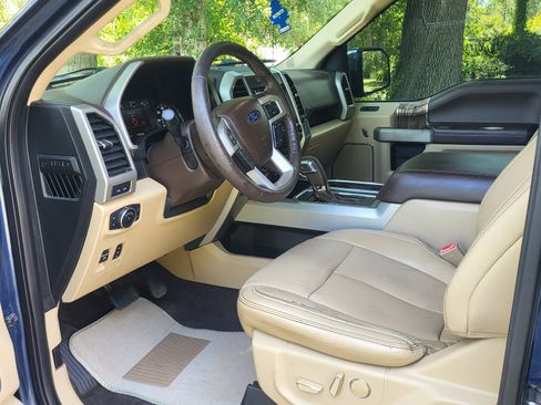 Used 2018 Ford F150 Lariat w/ Equipment Group 502A Luxury AWD/4WD image 11