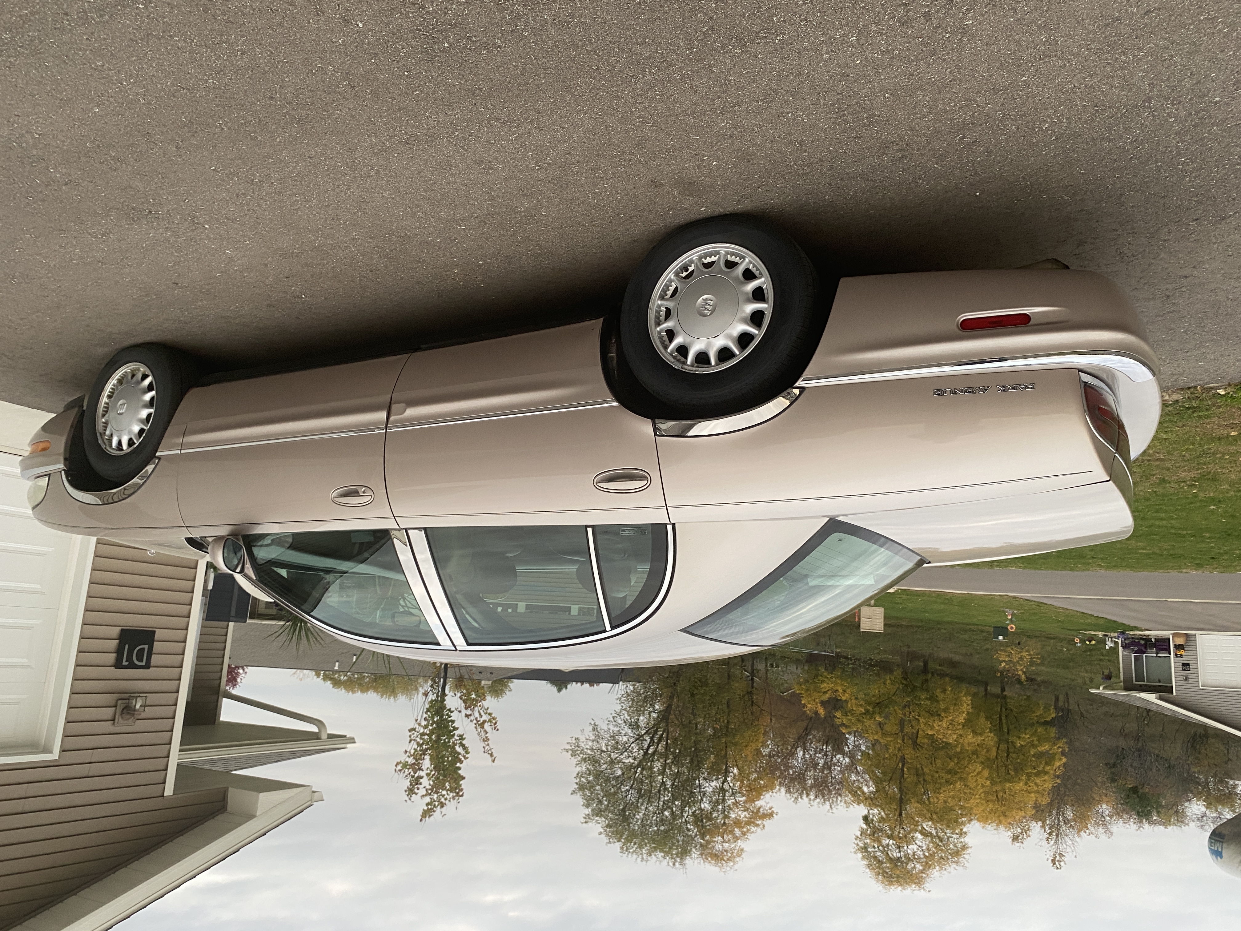 Used 1999 Buick Park Avenue FWD image 9