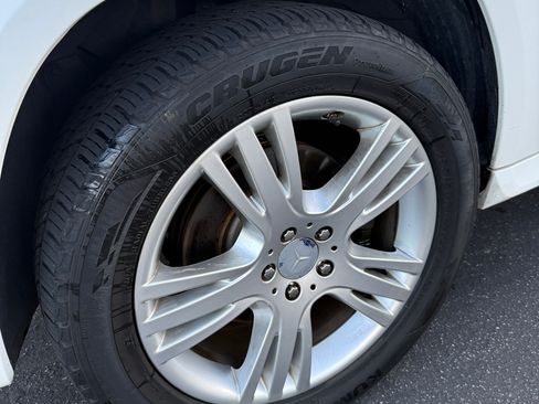 Used 2015 Mercedes-Benz GLK 350 GLK 350 Sport Utility 4D image 15