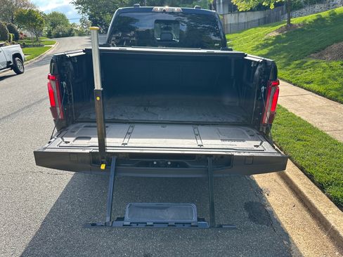 Used 2025 Ford F150 Raptor AWD/4WD image 16