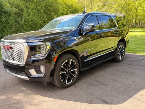 Used 2023 GMC Yukon Denali AWD/4WD image 1