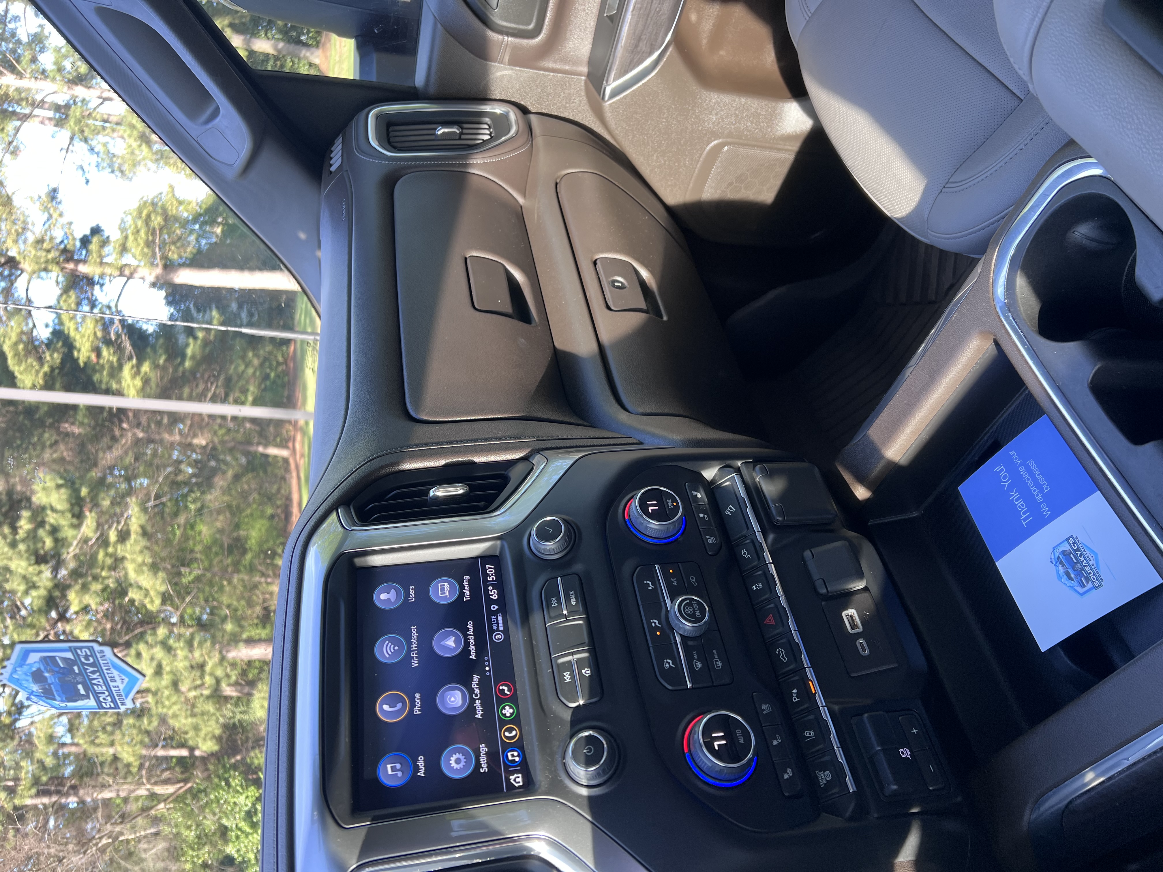 Used 2022 Chevrolet Silverado 2500 LTZ w/ LTZ Plus Package AWD/4WD image 9
