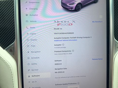 Used 2018 Tesla Model X P100D image 10