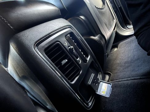 Used 2015 Jeep Grand Cherokee Altitude image 26