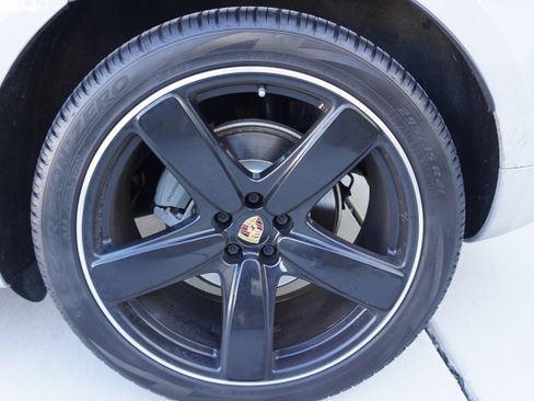 Used 2019 Porsche Macan S image 17