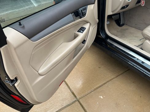 Used 2012 Mercedes-Benz C 250 Coupe image 11