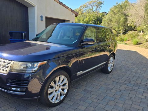 Used 2014 Land Rover Range Rover Supercharged image 4
