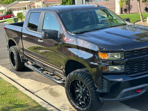 Used 2020 Chevrolet Silverado 1500 Custom Trail Boss w/ Custom Convenience Package image 10