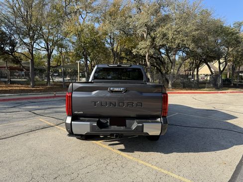 Used 2025 Toyota Tundra Limited image 8