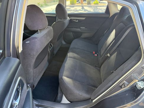 Used 2013 Nissan Altima 2.5 SV FWD image 12