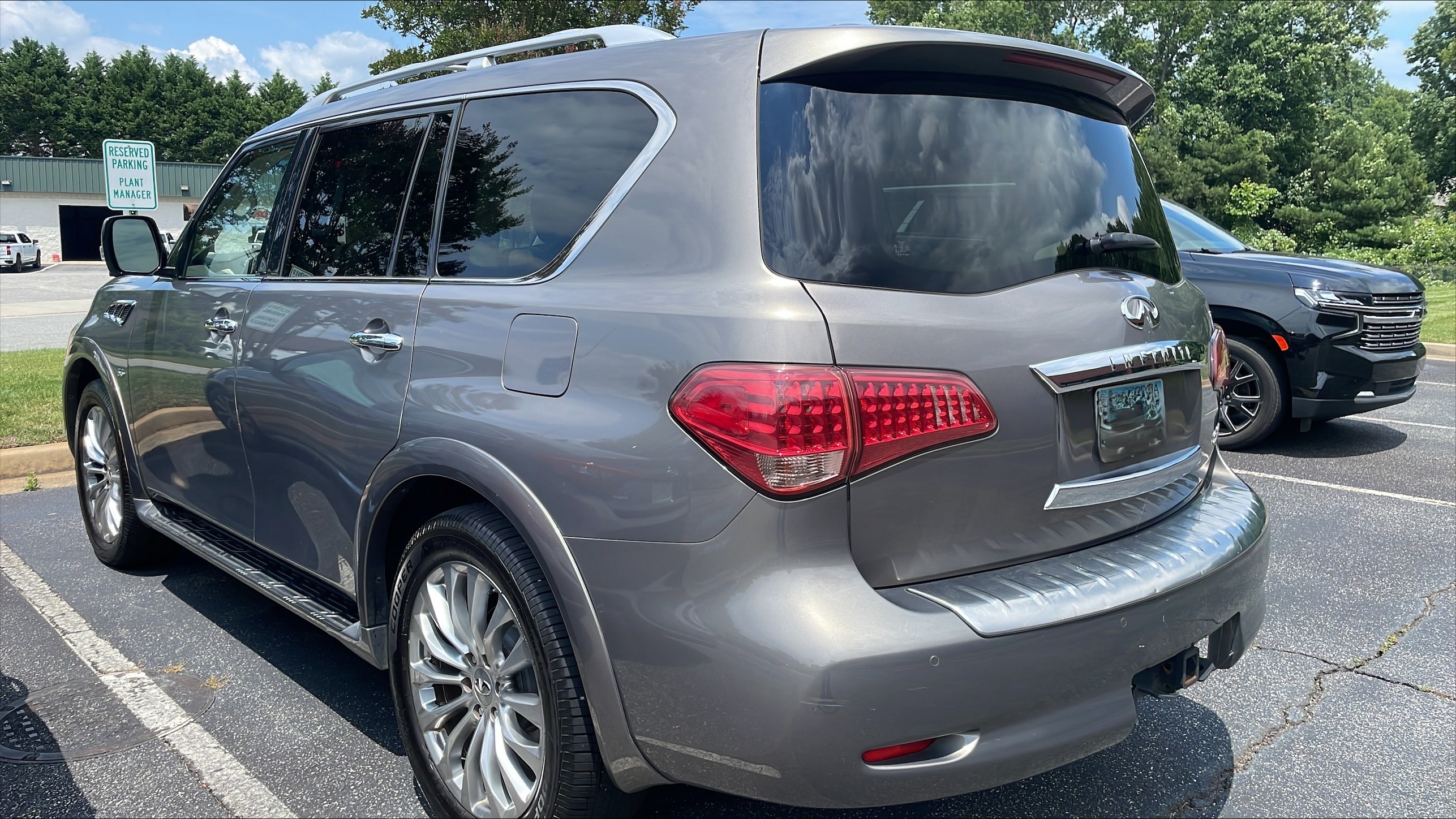 Used 2016 INFINITI QX80 2WD w/ 22" Wheel Package image 6