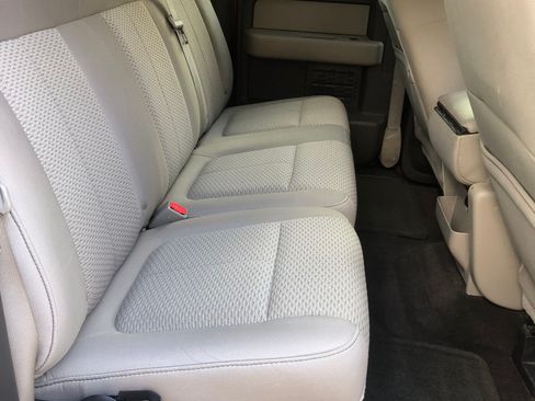 Used 2010 Ford F150 XLT image 10