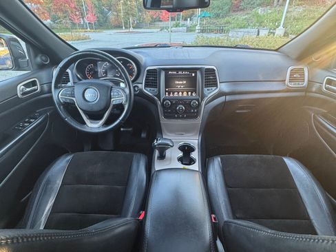 Used 2015 Jeep Grand Cherokee Altitude image 11