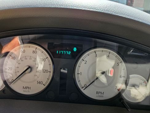 Used 2007 Chrysler 300 Touring w/ Comfort/Convenience Group image 6