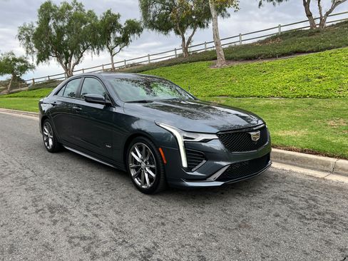 Used 2021 Cadillac CT4 V w/ Technology Package image 5