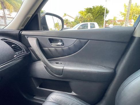 Used 2012 INFINITI FX35 Limited Edition image 19