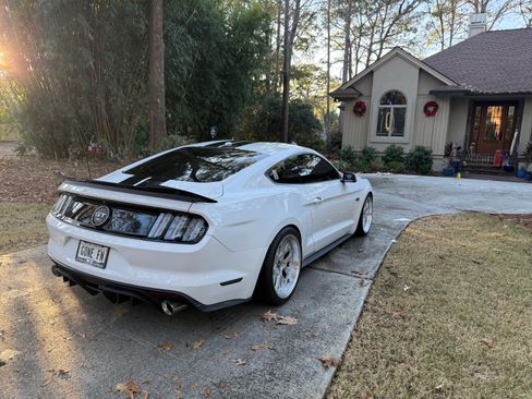 Used 2015 Ford Mustang GT Premium w/ Equipment Group 401A image 9