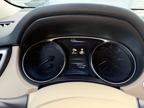 Used 2015 Nissan Rogue SL w/ SL Premium Package image 17