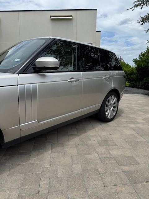 Used 2015 Land Rover Range Rover Supercharged AWD/4WD image 4