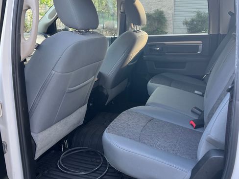 Used 2018 RAM 1500 Lone Star AWD/4WD image 10