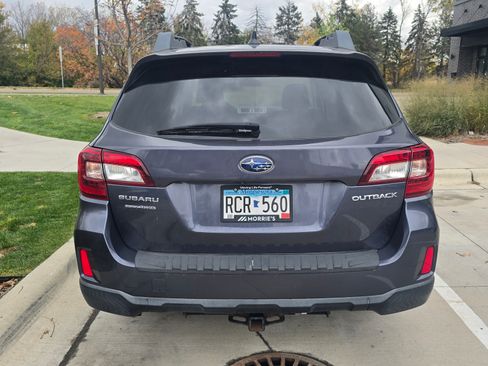 Used 2017 Subaru Outback 2.5i Premium image 1