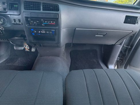 Used 1995 Toyota T100 SR5 RWD image 8