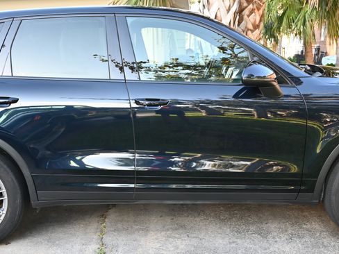 Used 2018 Porsche Cayenne S AWD/4WD image 4