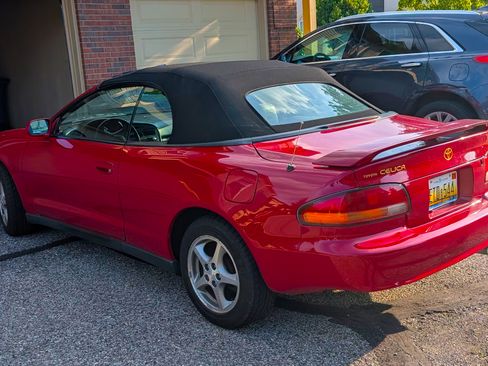 Used 1999 Toyota Celica GT FWD image 12