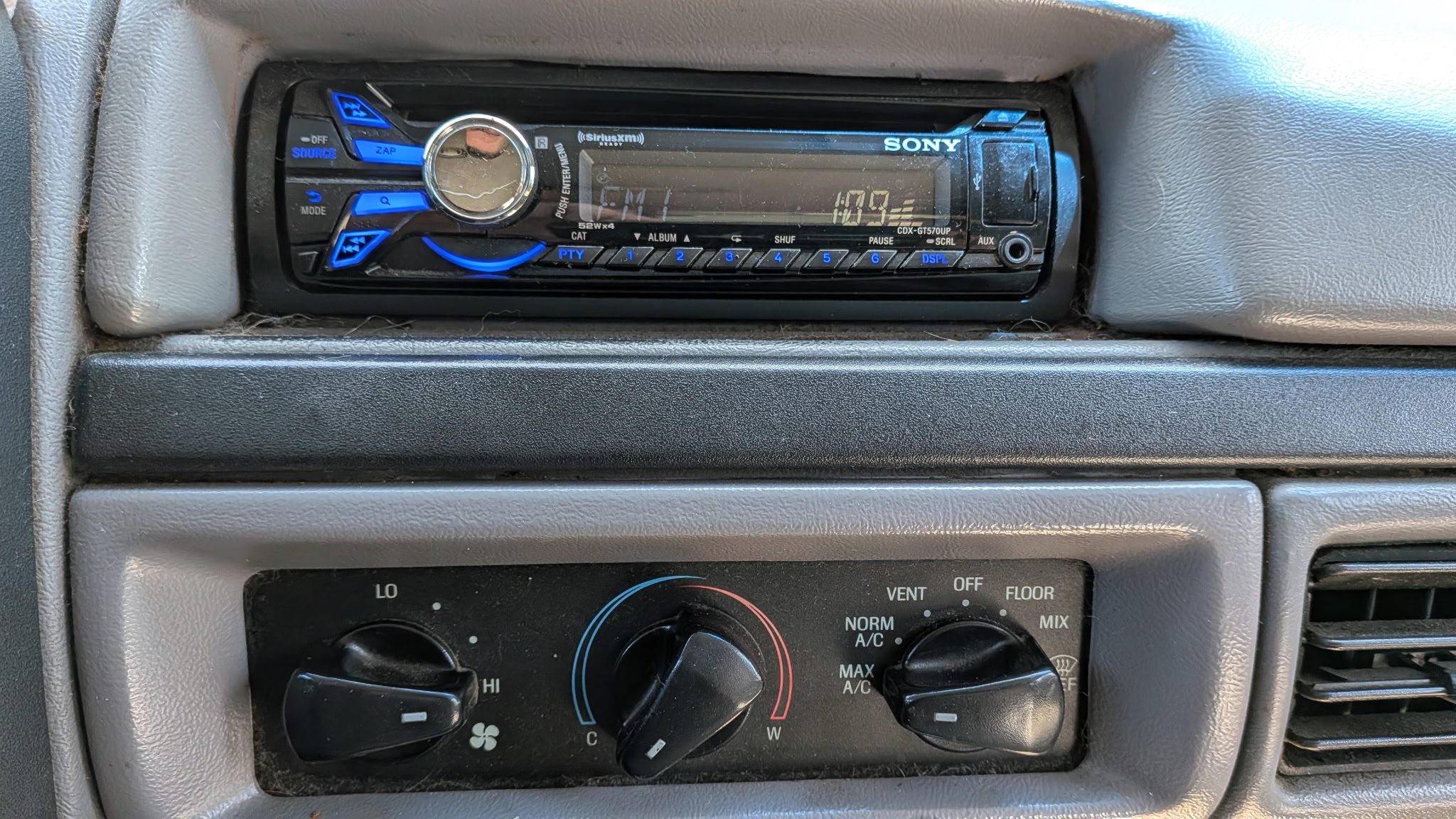 Used 1996 Ford F250 4x4 SuperCab image 29