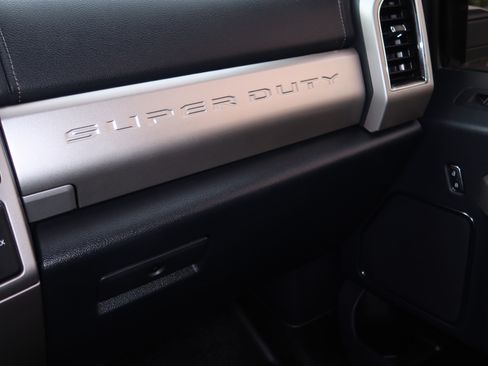 Used 2022 Ford F250 Lariat w/ Black Appearance Package AWD/4WD image 25