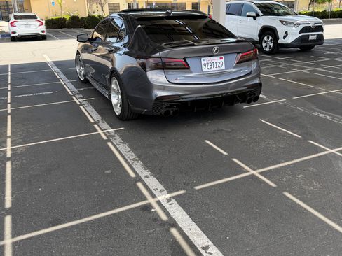 Used 2018 Acura TLX V6 w/ Technology & A-SPEC Pkg AWD/4WD image 8