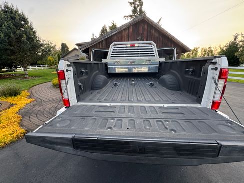 Used 2018 Ford F350 King Ranch w/ King Ranch Ultimate Package AWD/4WD image 13