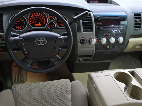 Used 2010 Toyota Tundra 4x4 Double Cab image 20