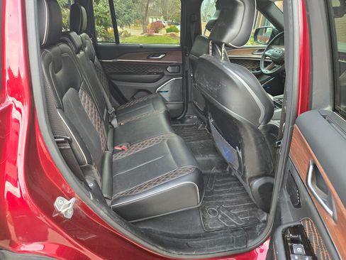 Used 2023 Jeep Grand Cherokee Summit w/ Advanced Protech Group IV image 12