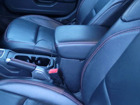 Used 2018 Jeep Wrangler Unlimited Rubicon image 21